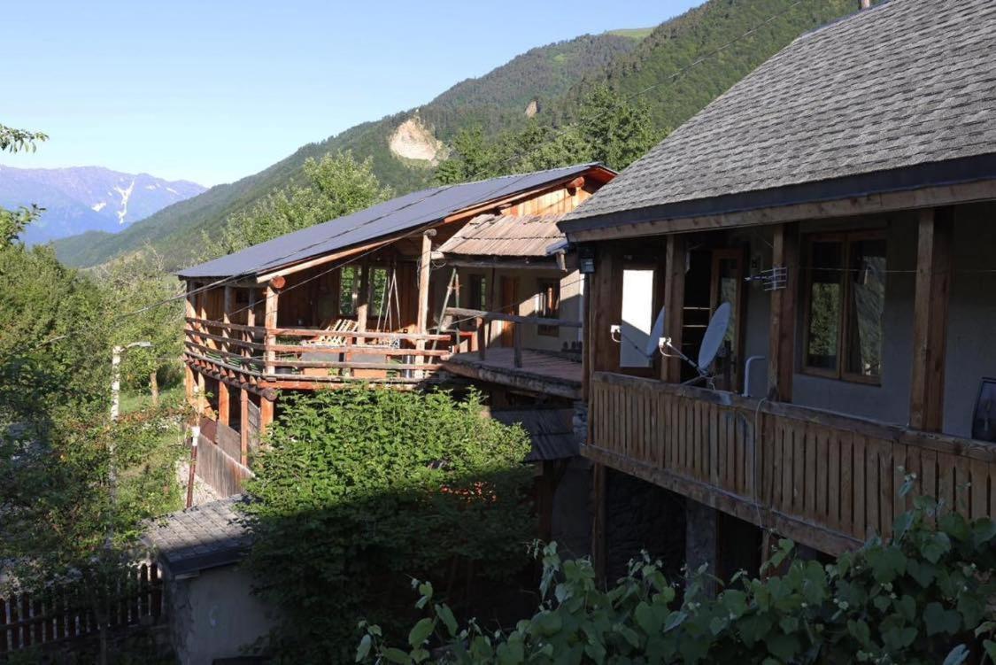 Mestialux Guesthouse Dış mekan fotoğraf