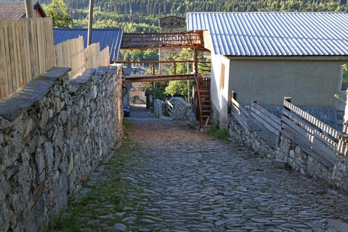 Mestialux Guesthouse Dış mekan fotoğraf