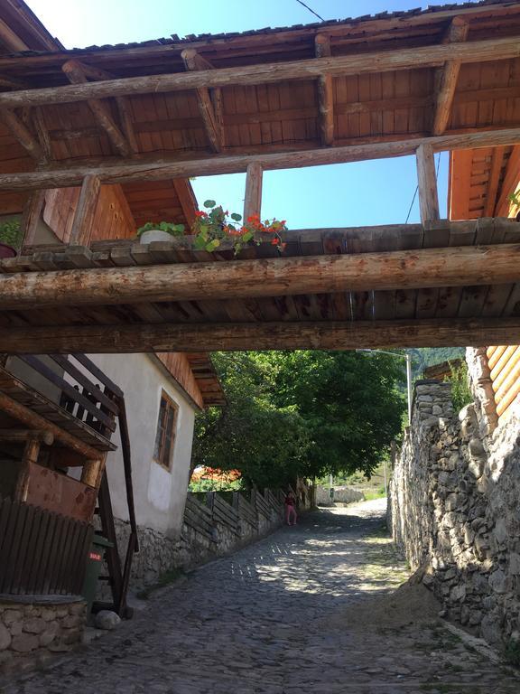 Mestialux Guesthouse Dış mekan fotoğraf
