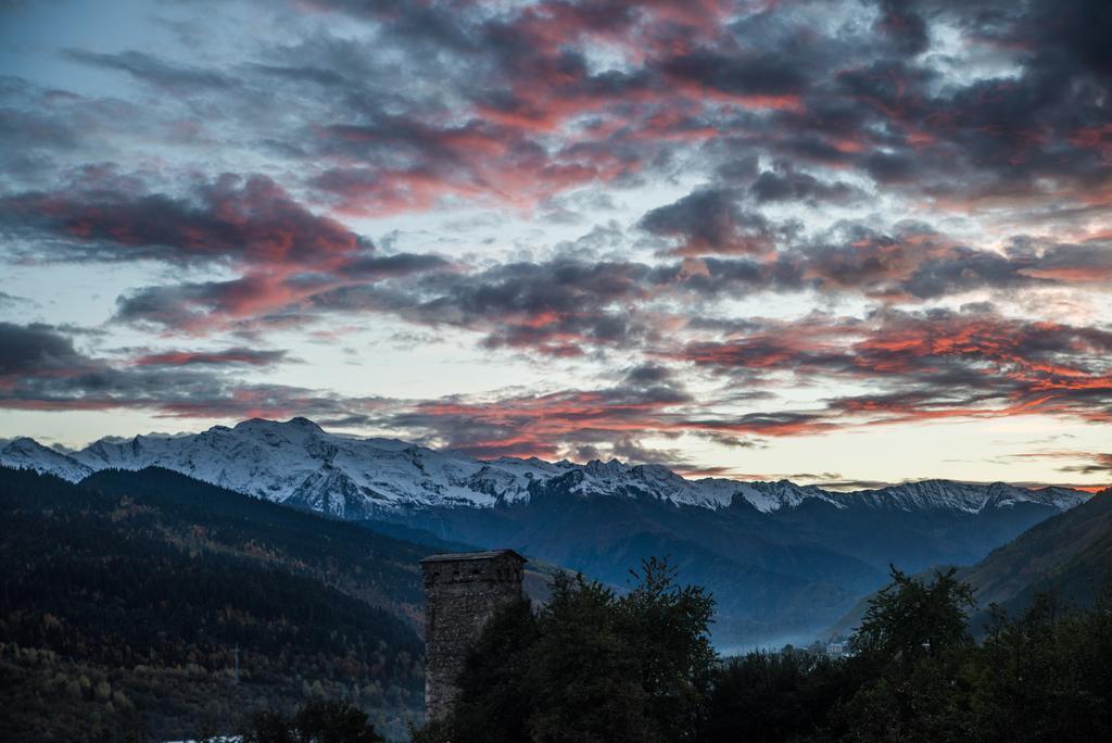 Mestialux Guesthouse Dış mekan fotoğraf