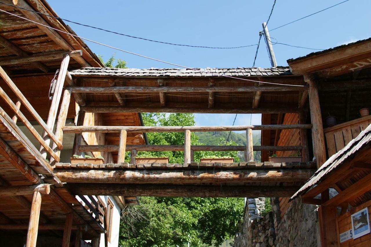 Mestialux Guesthouse Dış mekan fotoğraf